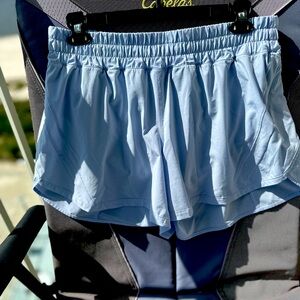 Lululemon sz 16 mid rise shorts
